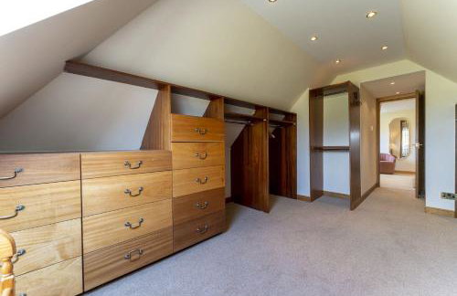 St Michael's - Photo 42