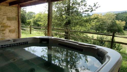 Inviting Cottage Rental on a Private Farm in Rileyville, Virginia - Photo 5