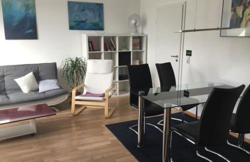 Fewo, 55 qm, voll ausgestattet, mit Süd-Loggia, Nähe Völkerschlachtdenkmal - Foto 1