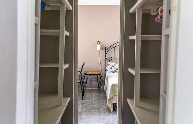 Kootney Resorts - Photo 13