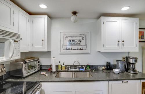 Steps to Downtown Stockbridge Home with Patio! - Foto 9