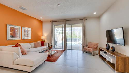 Townhome with Lanai about 9 Mi to Disney! - Foto 4