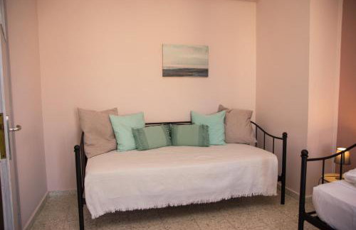Lilia-RentalApartments - Photo 29