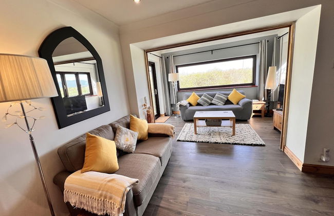 Detached 3 Bed Cottage, Mountain Views- Pets, Wifi - Photo 11