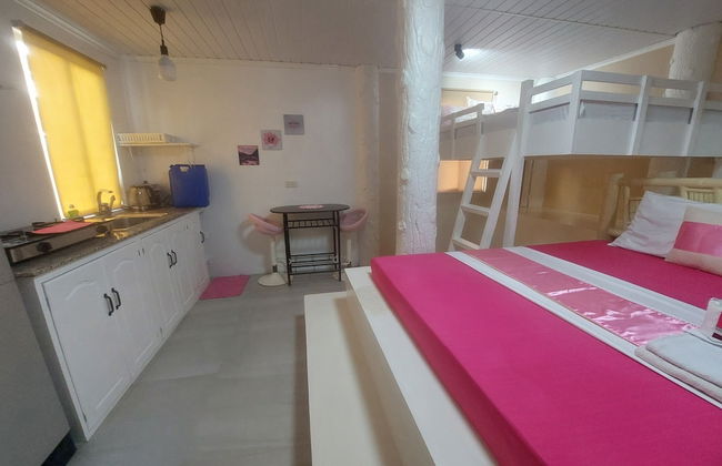 A touch of pink secret garden resort - Photo 10