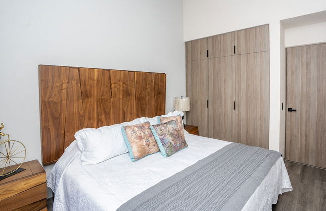 4BR Oasis with Pool & Gym at Nueva Escondida - Foto 8