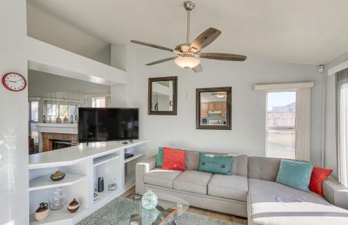 Victorville Home with Fenced Backyard and Patio! - Foto 10