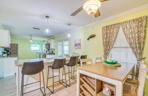 Waterfront Hernando Beach Home with Dock and Hot Tub! - Foto 1