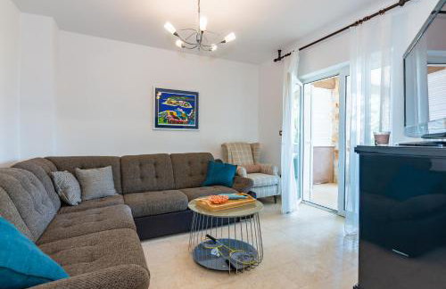 Private holiday house Villa SoulSet with garden and Pool Near Beach in Malinska, Krk - Foto 42