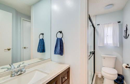 Golf and Pool Access Home with Yard in Lady Lake - Foto 11