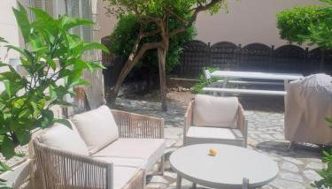 Un rez de jardin en plein centre - Foto 1, Garden