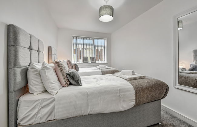 St Martins House Luxury Apts. Ruislip - Photo 17