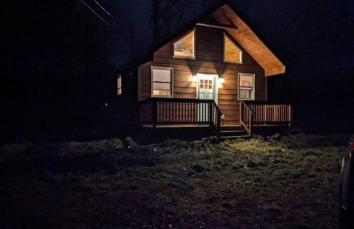 Mountainscape: Peaceful & Skiing - Photo 16