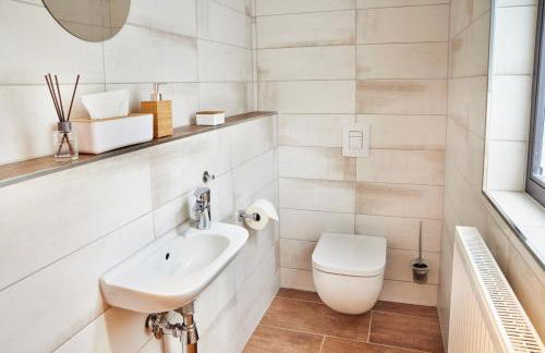 Neu! UPPER ROOM Industrial Loft Domizil mit Dachterrasse & Ausblick - Foto 16