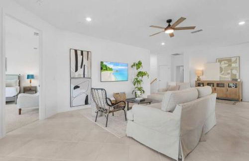 Babcock National Coach Crisp, Elegant and Serene - Foto 42