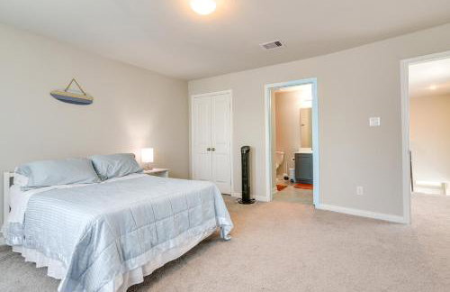 La Porte Home with Balconies Walk to Beach! - Foto 19