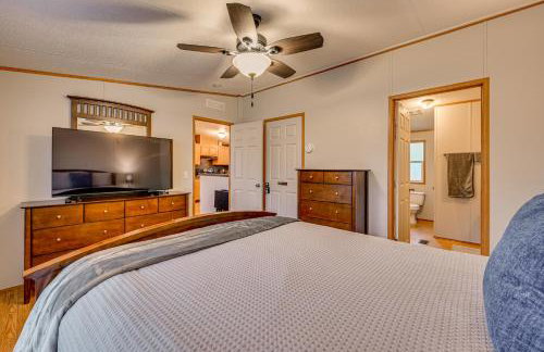 Boat, Fish, Hike and Explore Cozy Home in Bronston - Foto 11