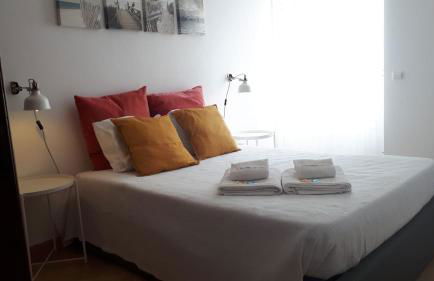 A Casinha da Tita - Moradia com Terraço - Foto 35