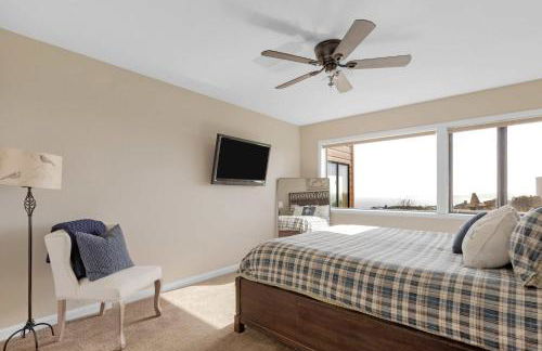 Expansive Ocean-View Retreat with Home Theatre & Spa - Foto 63