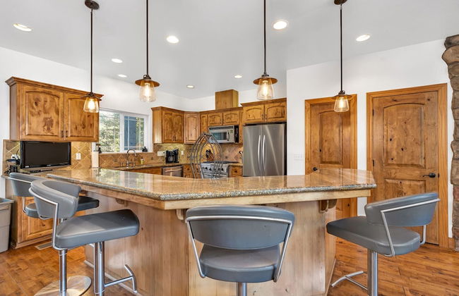 Timber Lodge - 5 Min to Shaver Lake! - Foto 11