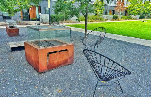 Zesty Orange Abode (438) - Foto 16