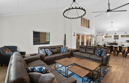 Brand New 4000 SF Vacation Home on 53 acres! - Foto 4