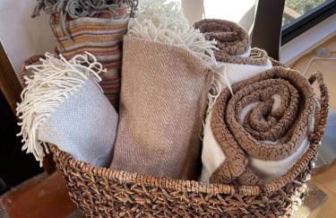 Relax and Rejuvenate- Lafayette Treehouse with Cave Spa, Waterfall, and Incredible Views - Foto 45