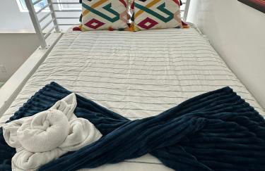 Austin Stylish Studio - Foto 33