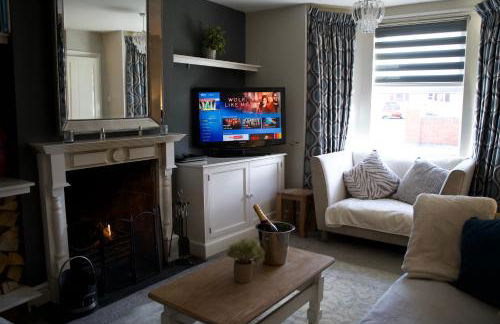 Stunning 5 Bedroom Victorian home with optional hot tub - Foto 2