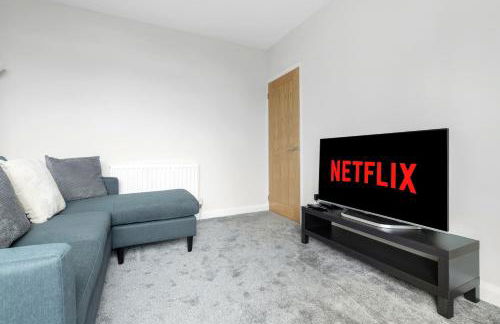 Lovely 2 Bedroom House - Free Parking - Accommodation near QMC Hospital & University of Nottingham - Suitable for Short Stays & Long Stays - Photo 27