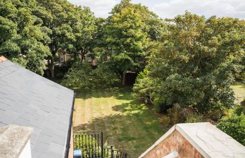 Prime Location Steps from Royal Liverpool Golf - Foto 25