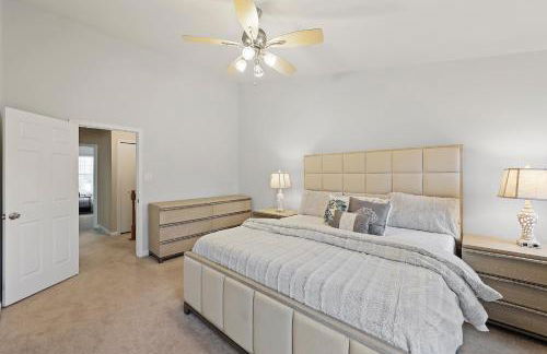 Spacious 3BR Townhouse with Balcony & Gym - Foto 6