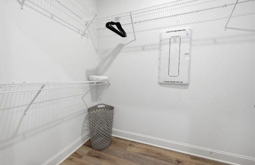 Relaxing 2BR Home w Contemporary Style - Foto 4