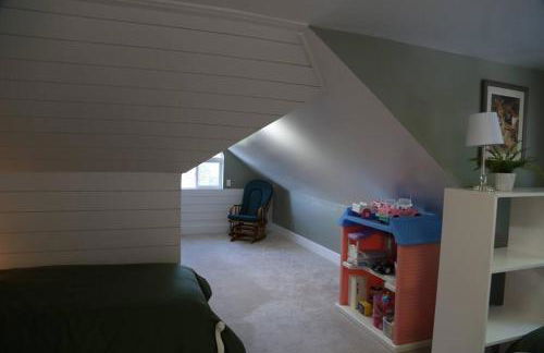 Updated Cottage 3 Bedroom Home With Game Room - Foto 12