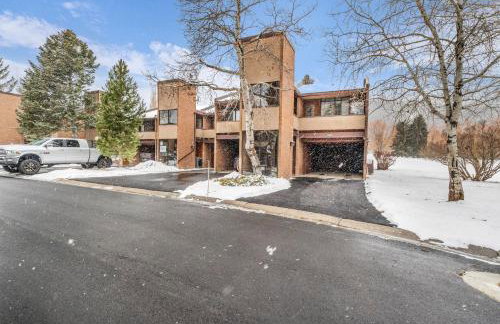 Park Ave Condo Pool Access Near Skiing - Photo 29