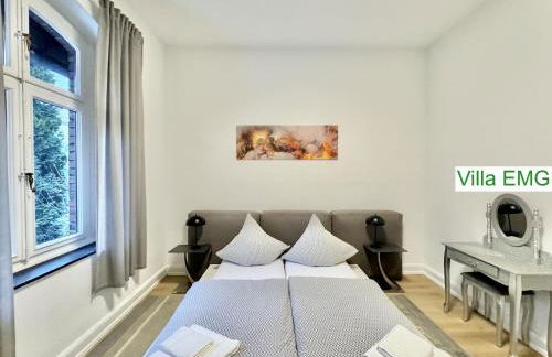 Ferienhaus Villa EMG Velbert nah Düsseldorf Essen Dortmund, Familien Gruppen bis 27 Personen, 3 Küchen, Kaminofen, Terrasse - Photo 28