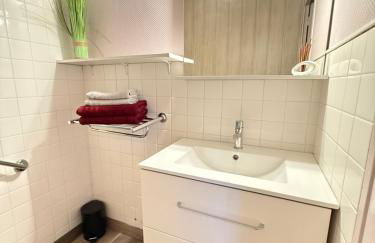 2 logements séparés 2 et 5 couchages au Rez-de-Chaussée à Chambretaud, 5 min Puy du Fou - Photo 49