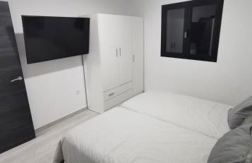 Situación inmejorable. Céntrico y tranquilo - Foto 8