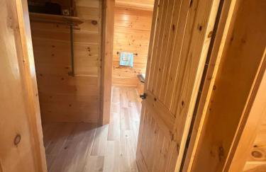 Luxury Cabin with Outdoor HotTub-NEW Construction - Foto 10