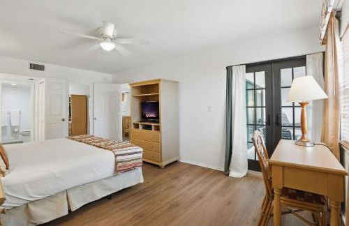 Deluxe Condo with Lake Views - Foto 18