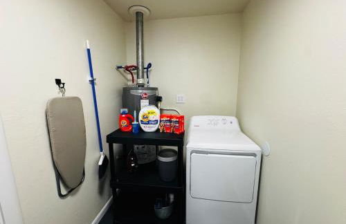 Free Chick-Fil-A & Starbucks! 502 Hideaway! - Foto 9