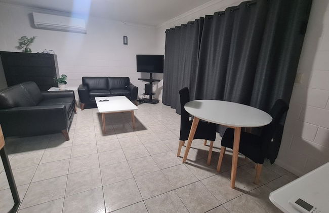 Emthree Seaside Apartments - Photo 9