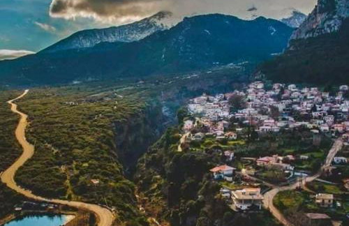 Το ΦΑΡΑΓΓΙ Του ΠΑΡΝΑΣΣΟΥ - Foto 32