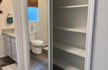 Aloha Hale - Photo 25