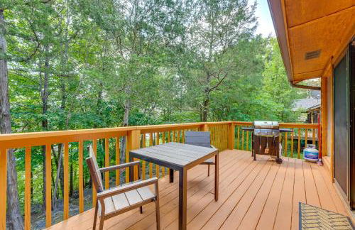 Lake Views Table Rock Lake Retreat with Fenced Yard - Photo 1