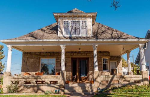 Maple House Large Vacation Home, Sleeps 7 Pet Friendly Great Location - Foto 2