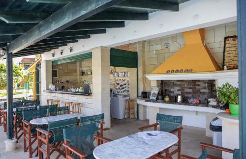 Sandy Beach Villas and Apartments - Photo 69