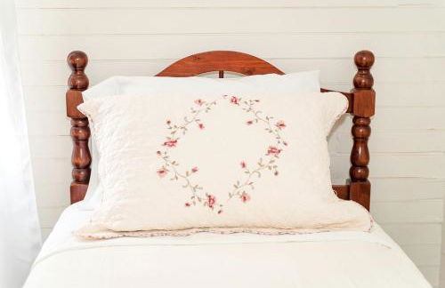 Upscale Cottage Rental for Families near Russell Creek in Greensburg, Kentucky - Foto 9