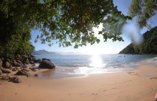 APTO PERTINHO DA PRAIA Internet 500mb e 3 Tvs 2 Quartos TV a cabo Estacionamento Tudo Perto - Foto 4