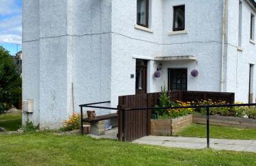 No 5 Newly refurbished 4 bedroom house - Foto 6